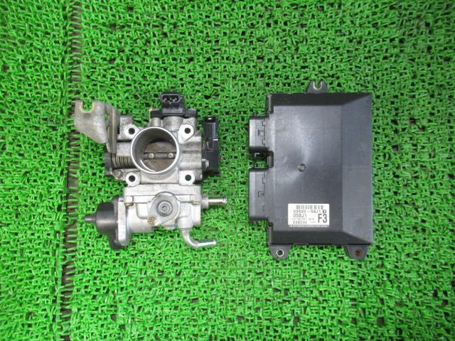 ワゴンR UA-MH21S スロットルボディ エンジンコンピューター 13400-58J00 33920-58J11 33920-58J13 /42226拍卖