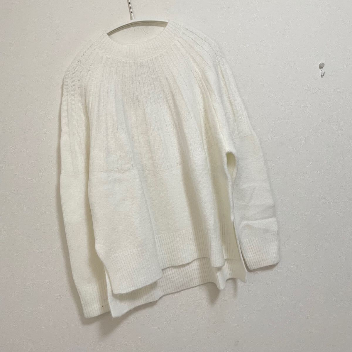 lugnoncure ふわふわリブ求心ニット拍卖