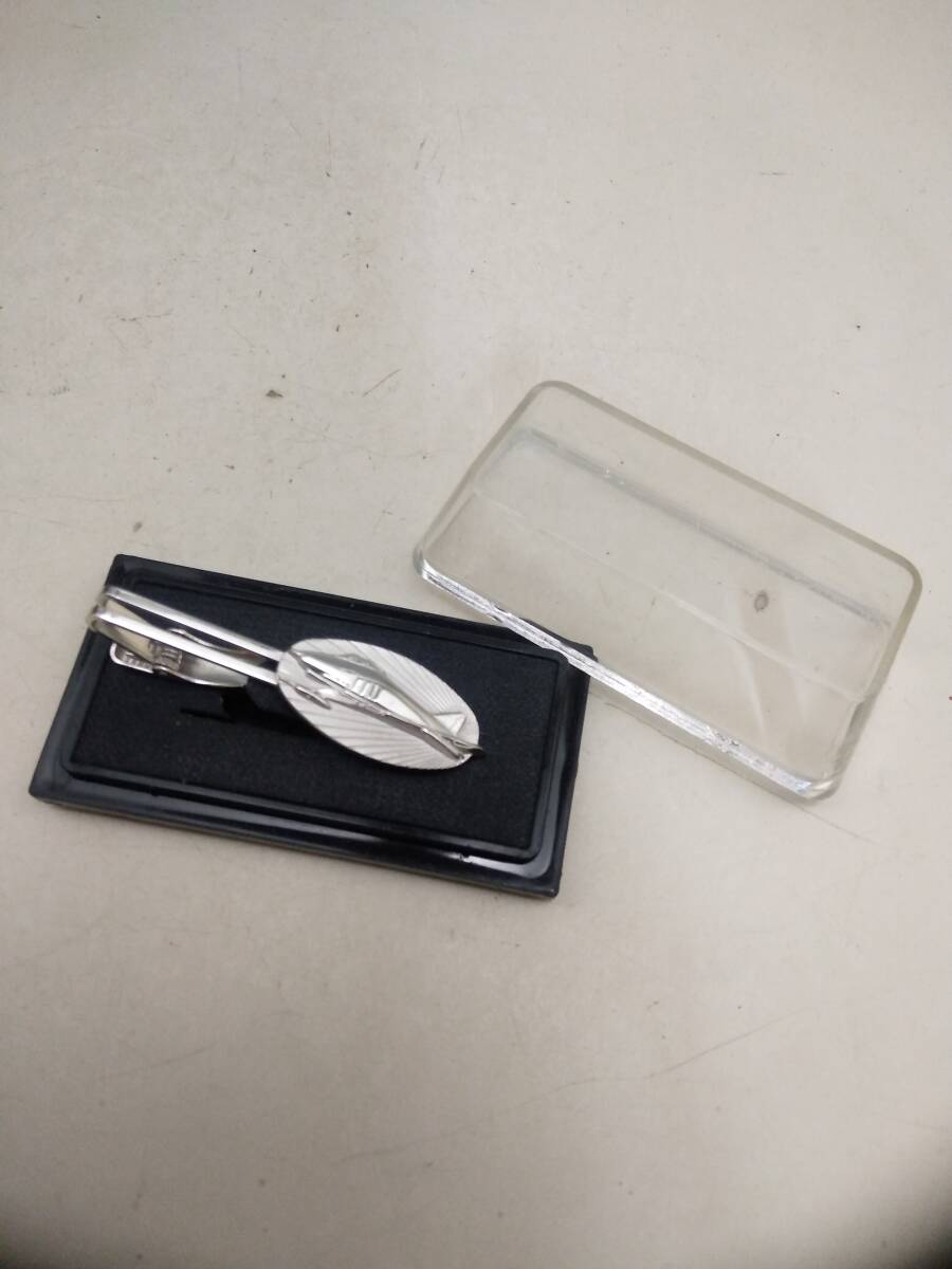 0604-0013 中古★メンズ ファッション ネクタイピン 戦闘機 ケース付拍卖