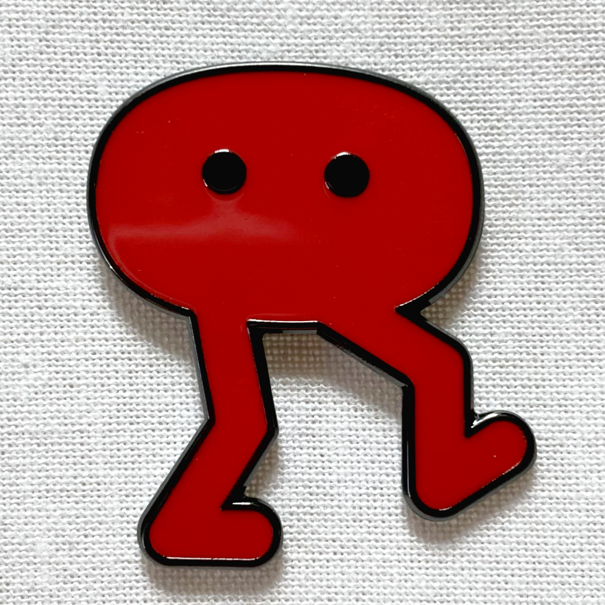 ピクニックの赤いやつ Pikuniku かわいい シュール◆ピンバッジ ピンズ バッチ ブローチ◆ゲーム アクション パズル拍卖