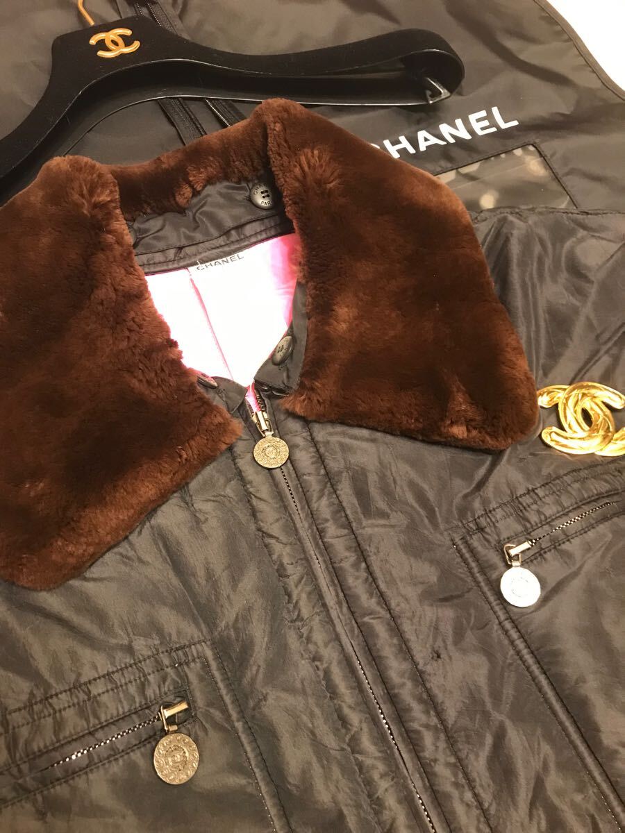 高級正規品CHANELシャネル97A黒ダークグレー襟毛皮ミンクリアルファージャンパージャケットブルゾンコートCCロゴ ココマークヴィンテージ拍卖
