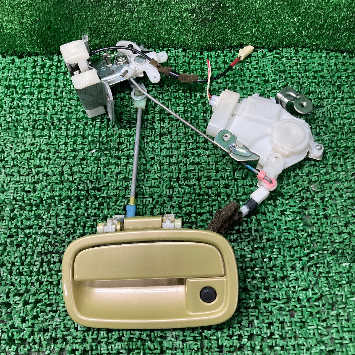 ♪♪タントエグゼ G L455S リアゲートロック アウターハンドル ソレノイド カラー Y11 グリーン系W0022)♪♪拍卖