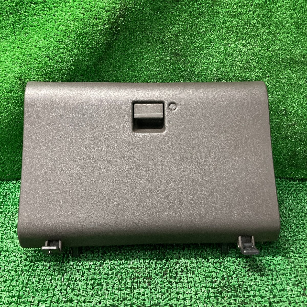 ♪♪ハイエース KZH106W スーパーカスタム グローブボックス (W0539)♪♪拍卖