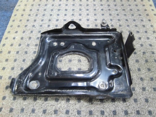 H8 プレリュード E-BB8 SIR/AT4/H22A バッテリー土台パネル 皿【未点検/ジャンクパーツ】拍卖