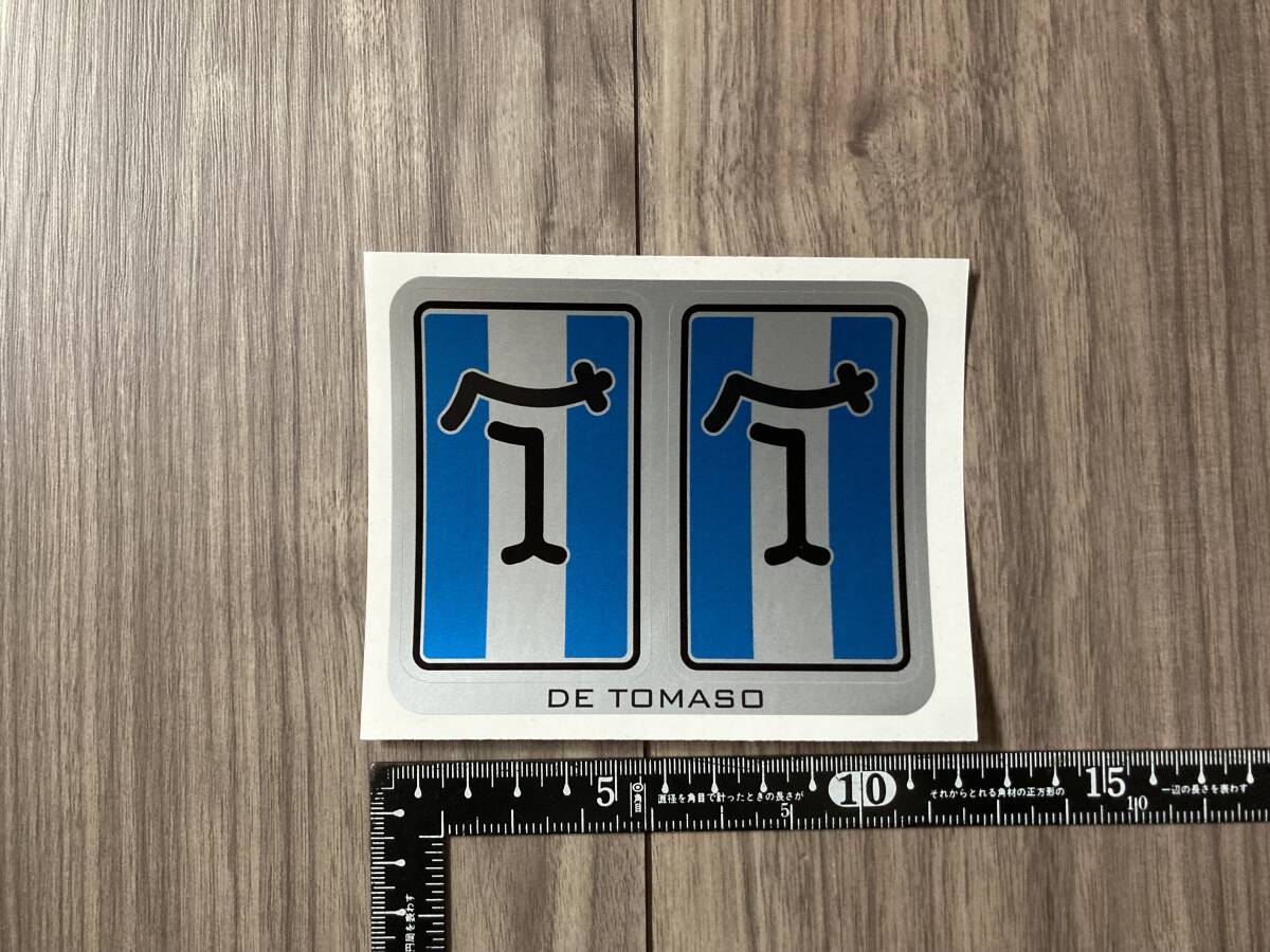 送料無料 De Tomaso デ・トマソ ステッカー ペア セット シルバー 50mm x 80mm拍卖