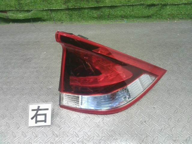 ホンダ(Honda)※同梱不可※インサイト ZE2 右テールランプ 品番 33501-TM8-J51拍卖
