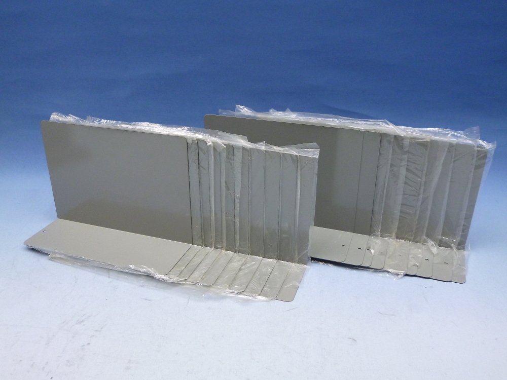 スチール 仕切板 グレー 19個 未使用保管品 290×100×高さ200mm拍卖