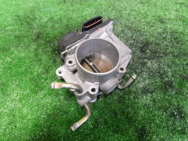 ジャンク!! ヴォクシー/VOXY TA-AZR60G スロットルボディ/スロボ 1AZ-FSE 22030-28011 041877拍卖