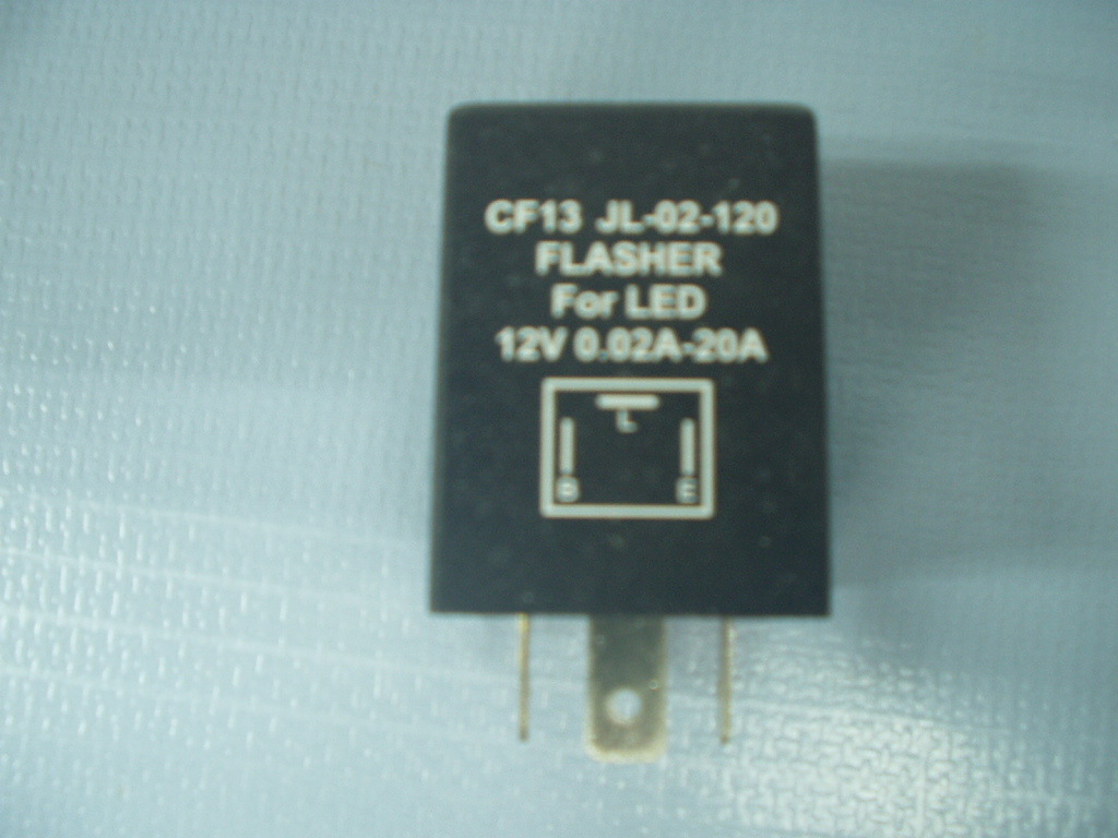 LEDウインカーリレー 未使用5個セット 少しハイフラです。定形外¥450発送します。拍卖