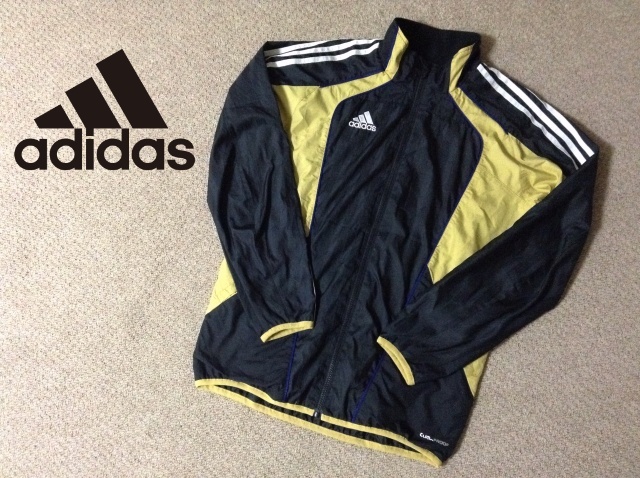 ★中古★アディダス フルジップ ジャケット ブラック Mサイズ トレーニング 刺繍ロゴ CLIMAPROOF adidas JD1042拍卖
