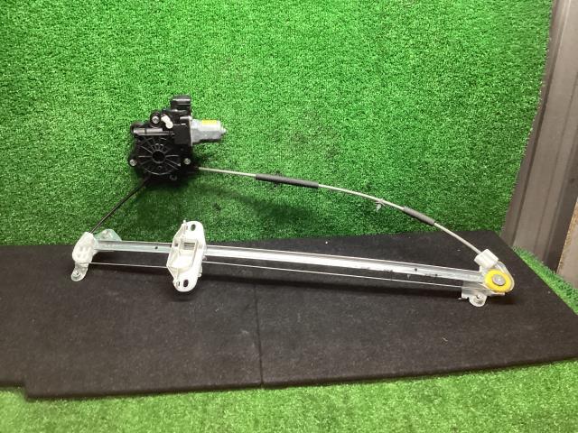 N-BOX DBA-JF3 右Fドアレギュレータ・モーター G ホンダセンシング R573P 72210-TTA-003拍卖