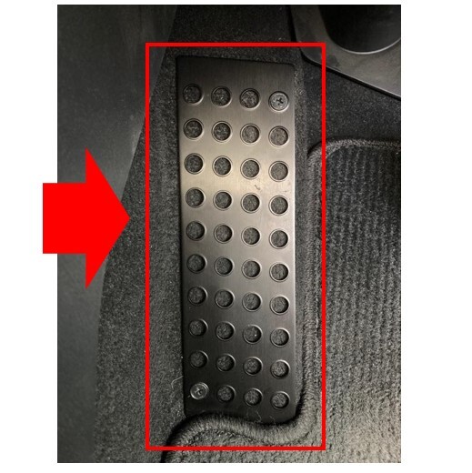 ◆新品 未使用 純正部品 マツダ CX5 KF5P 純正 アルミ製フットレスト ブラック 後付け 防汚 足滑り防止 リフレッシュ 在庫限り 希少 レア★拍卖