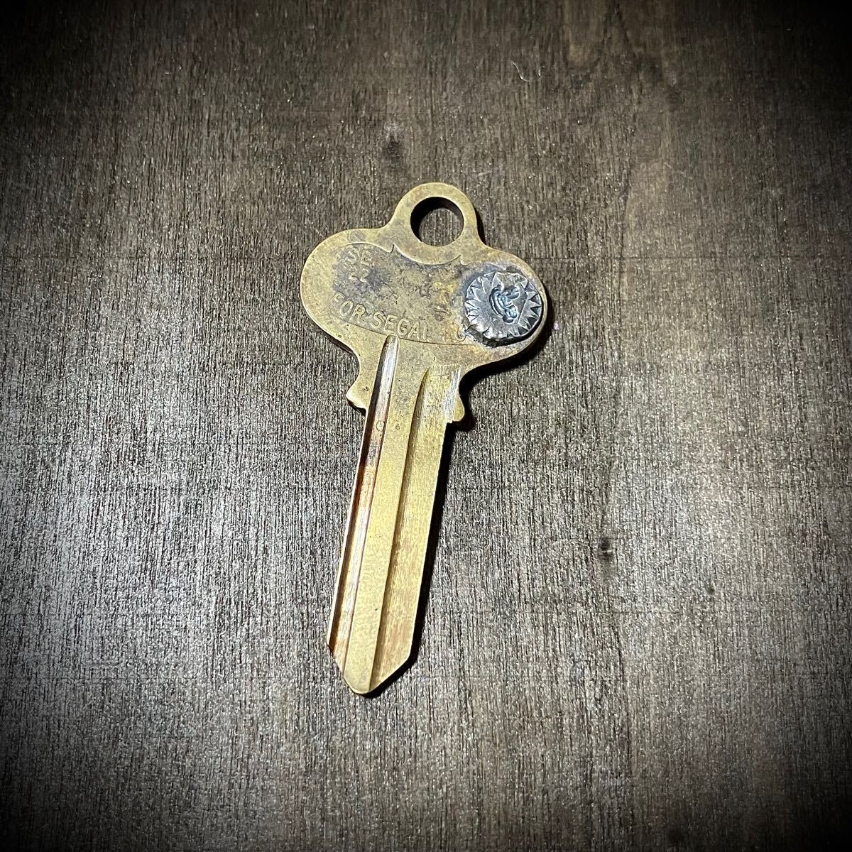 アメリカ製ヴィンテージキー リメイク シルバーコンチョ付き ペンダント ネックレス キーホルダー #インディアンジュエリー拍卖