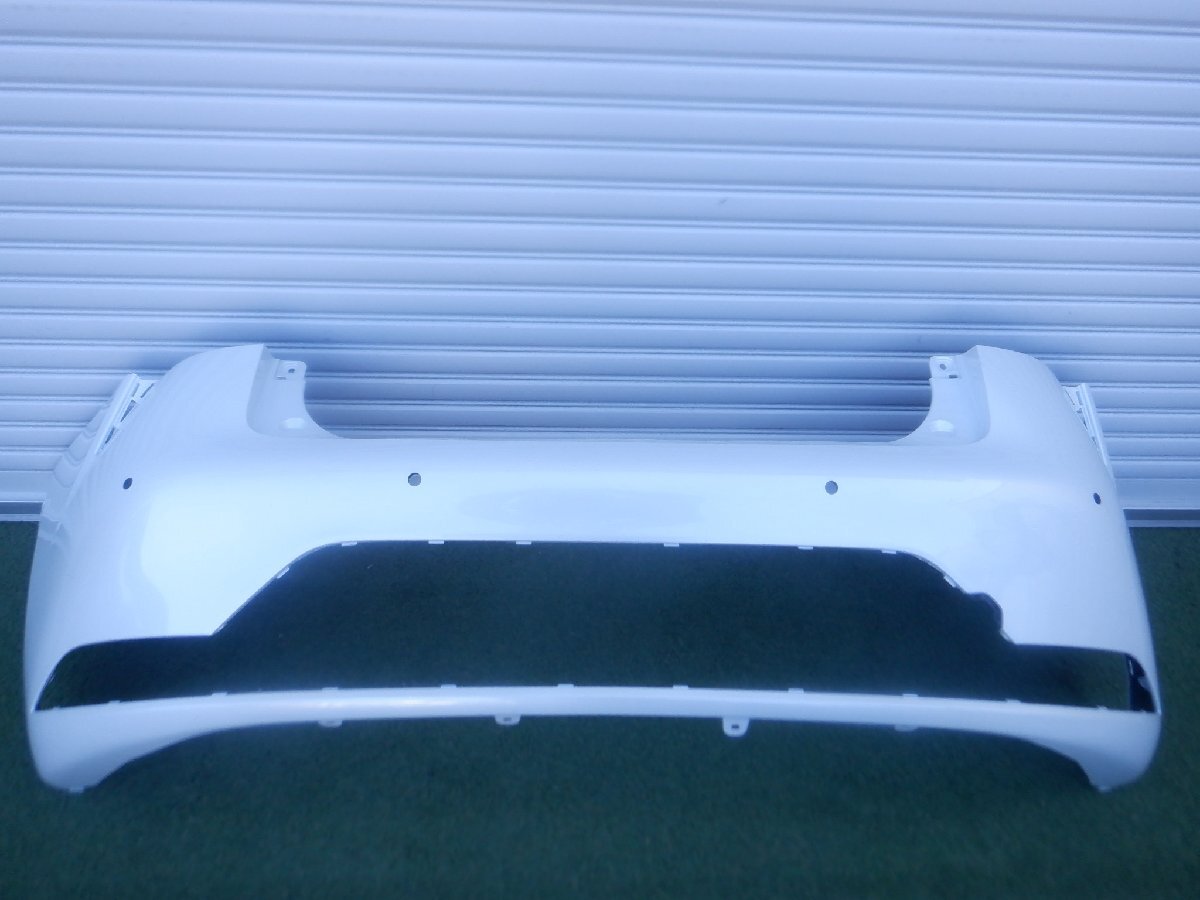 新車外し トヨタ純正 MXWH60 MXWH61 MXWH65 ZVW60 ZVW65 60 プリウス リアバンパー 52159-47230 プラチナホワイトパールマイカ089 24-12-91拍卖