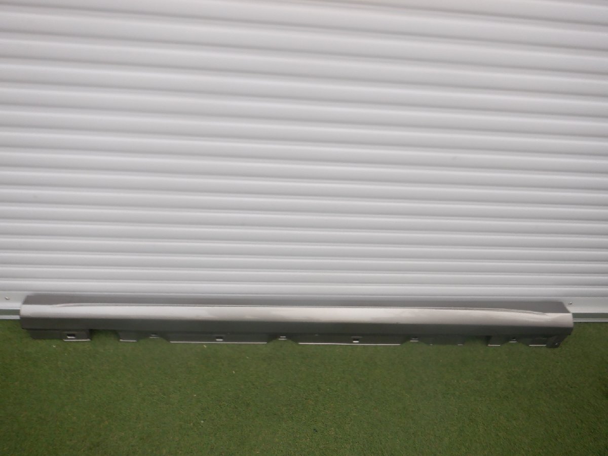 ベンツ純正 W177 Aクラス AMG サイドステップ サイドスカート 左側 A1776901701 A1776904301 グレー m-24-12-179拍卖