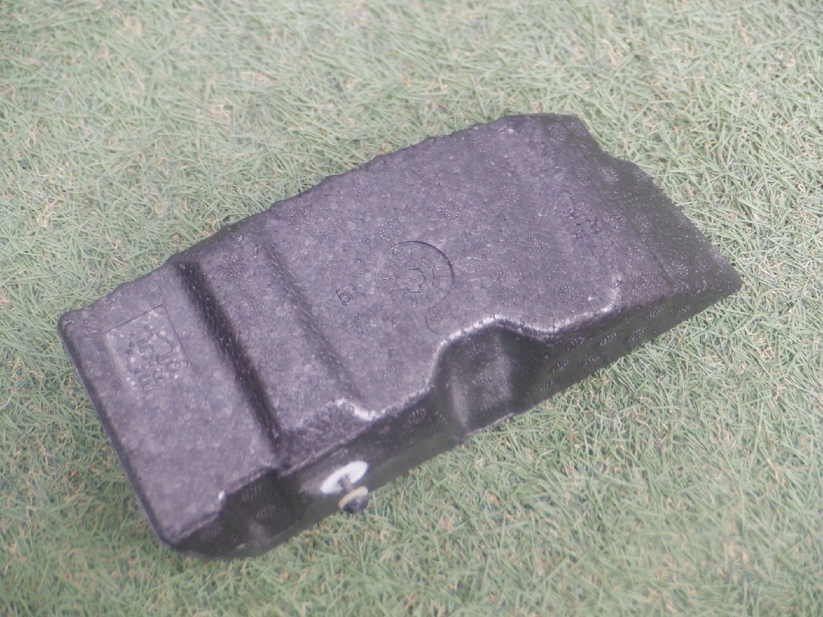 未使用 BMW純正 E65 E66 7シリーズ 発泡スチロール パッド クッション 8243567 m-24-12-272拍卖