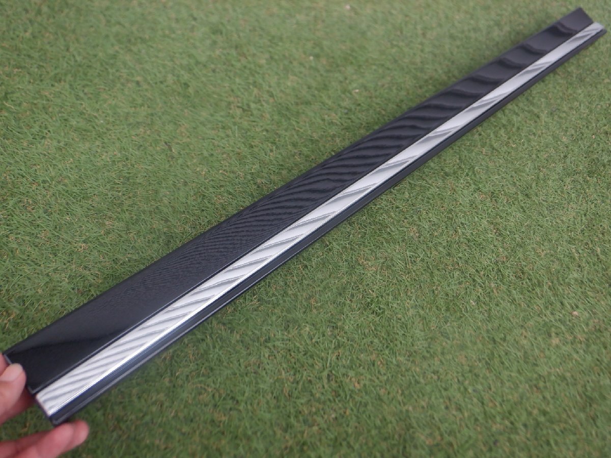 新車外し 純正 TAWH15W LM500H LM エグゼクティブ サイドステップ スカート ドアパネル フロント 右 76903-V2030 グラファイトブラック223拍卖