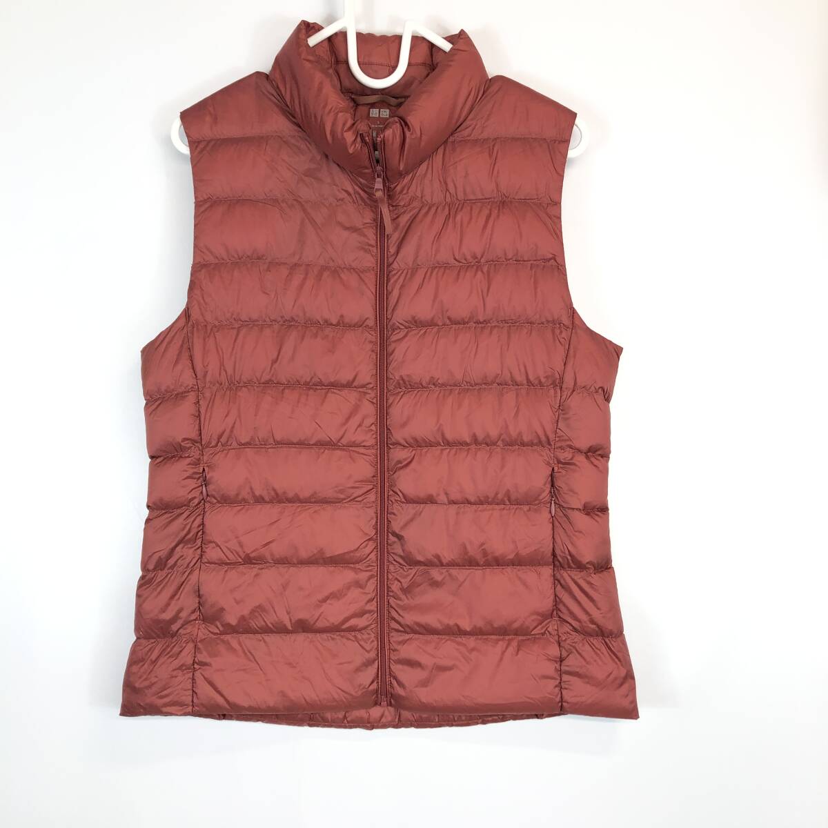 ユニクロ UNIQLO ウルトラライトダウンベスト 211-409111 レディースLサイズ ワインレッド系拍卖