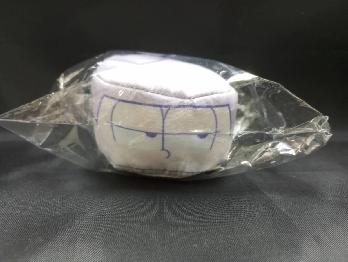 0021B-01 現品のみ おそ松さん だるま落とし クッションクリーナー ストラップ 一松拍卖