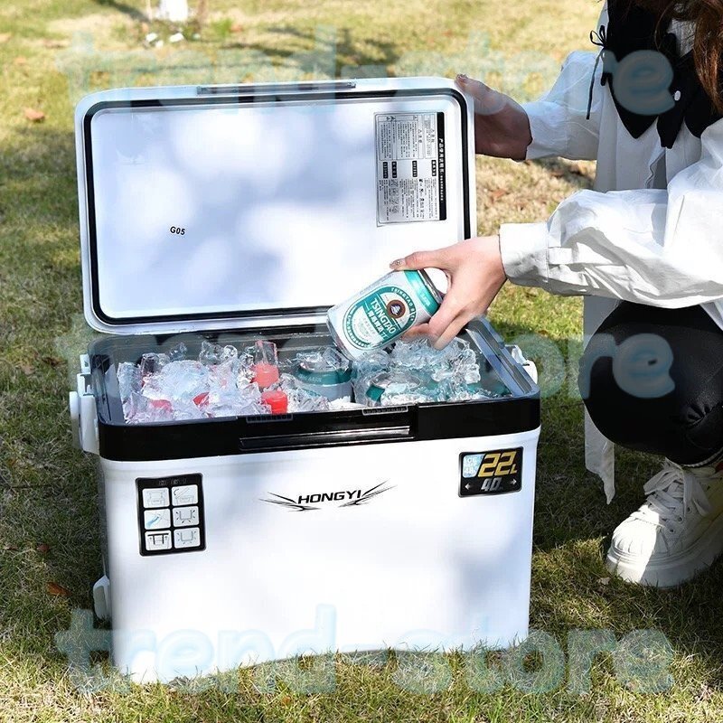 釣り用クーラーボックス 大容量32L 座れる頑丈マッスルボディ 防水 断熱材 ハンドル/水栓/肩ベルト/キャスター付き 釣り 保冷力72h 白&黒拍卖