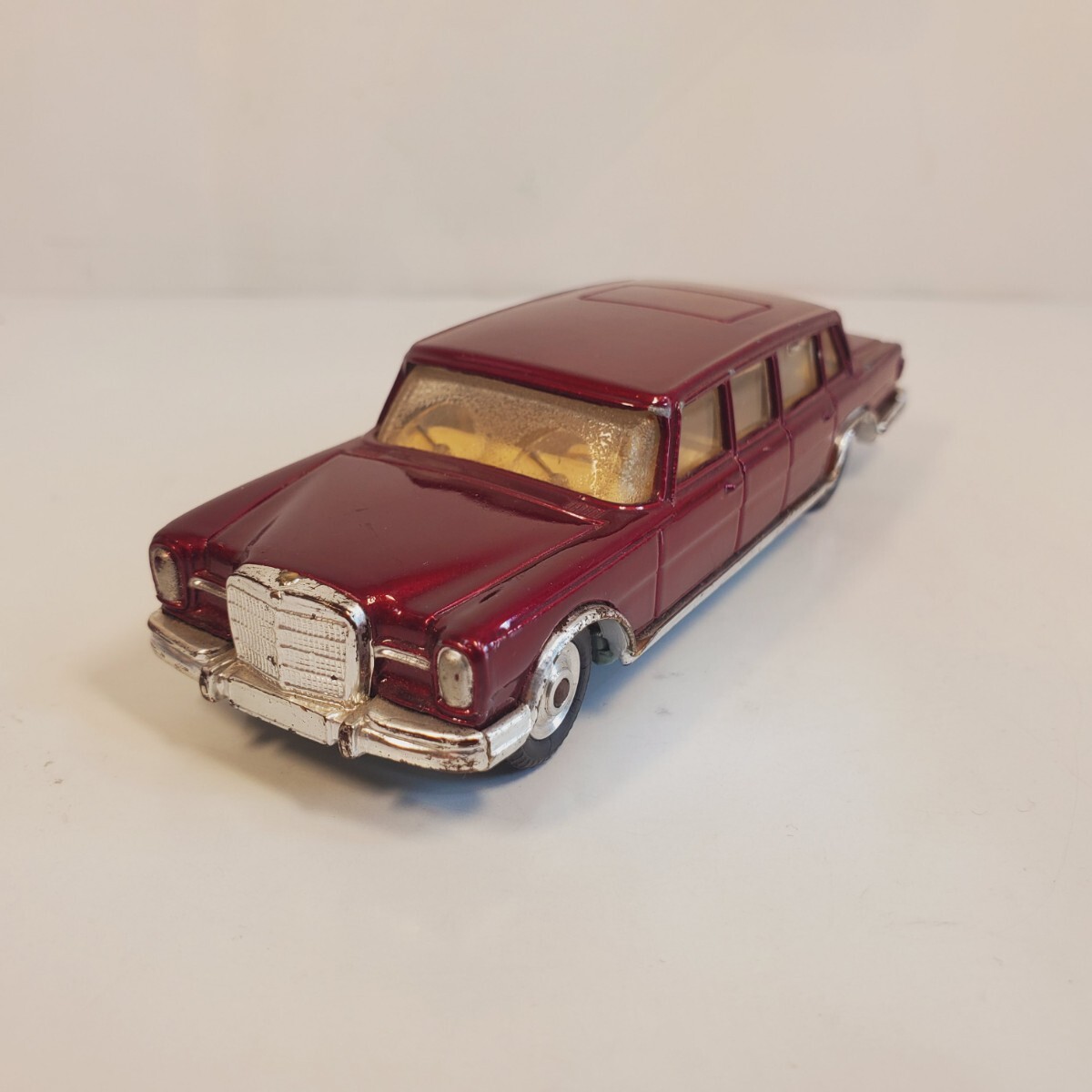 CORGI コーギー 1/43「Mercedes-Benz 600 PULLMAN 」メルセデス・ベンツ プルマン 赤メタ イギリス製 ワイパー作動ギミック キズ有り A32拍卖