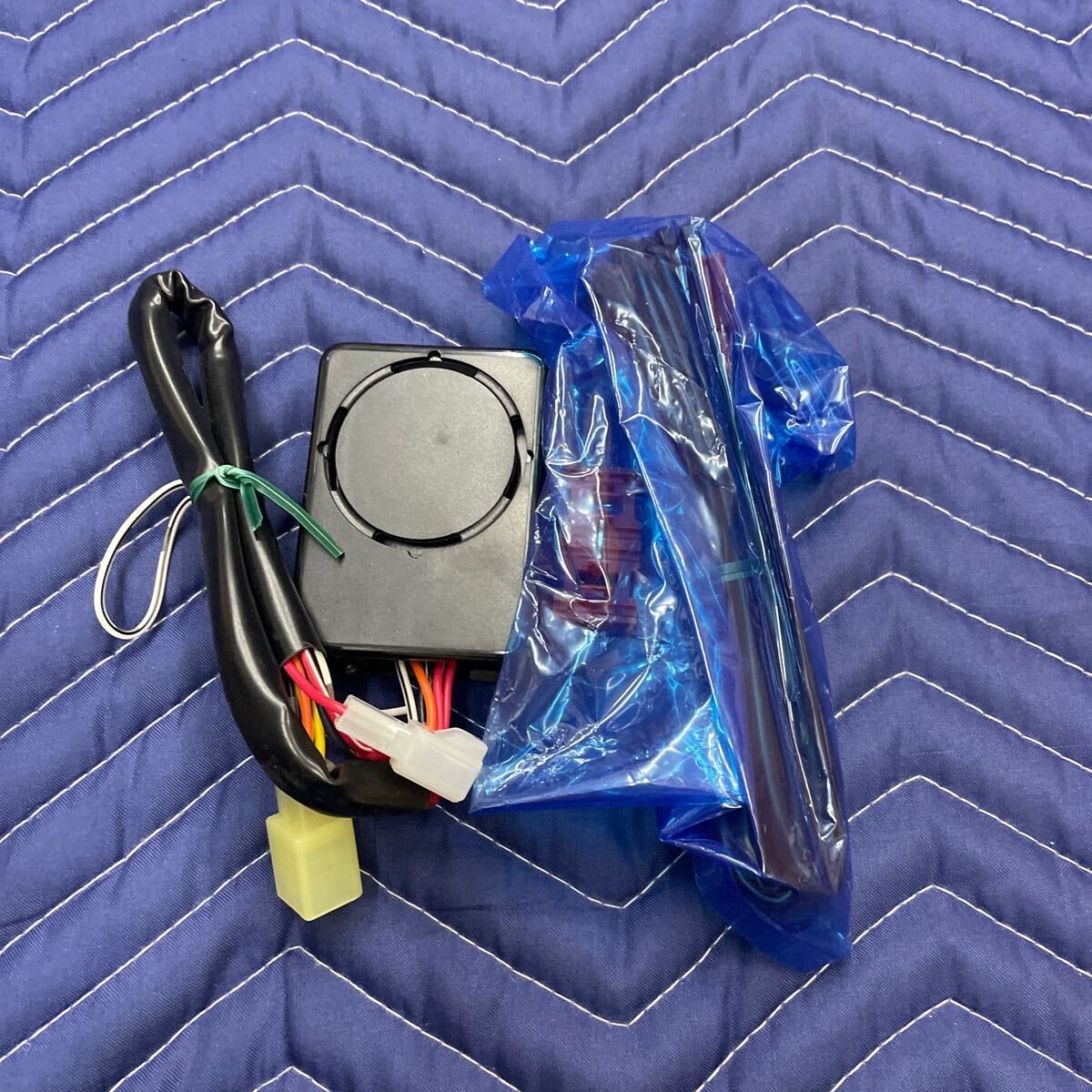 スズキ純正アラームセット(盗難抑止装置) 99000-990P4-165 Vストローム650 スカイウェイブ 250 400等 【A】拍卖