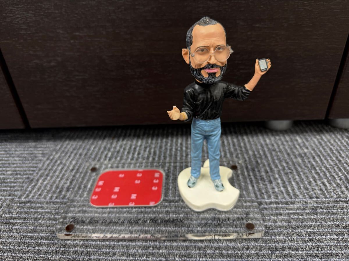 レア 激似 アップル スティーブ・ジョブズ フィギュアiPhone 充電器 充電スタンド拍卖