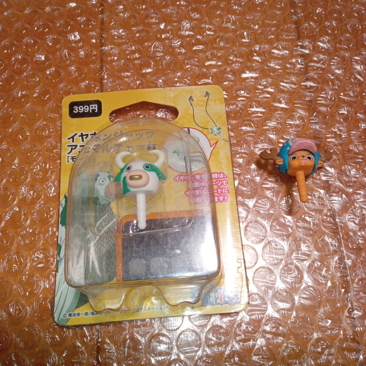 【未開封】 ワンピース イヤホンジャック アニマルチャーム モーム おまけのチョッパー拍卖