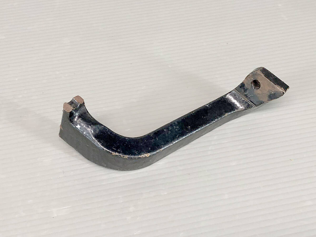 ハーレー FLHTCU-I1450 純正 フロント フロアボード ステー ブラケット TC88 ジャンク (2501DDH0026)拍卖