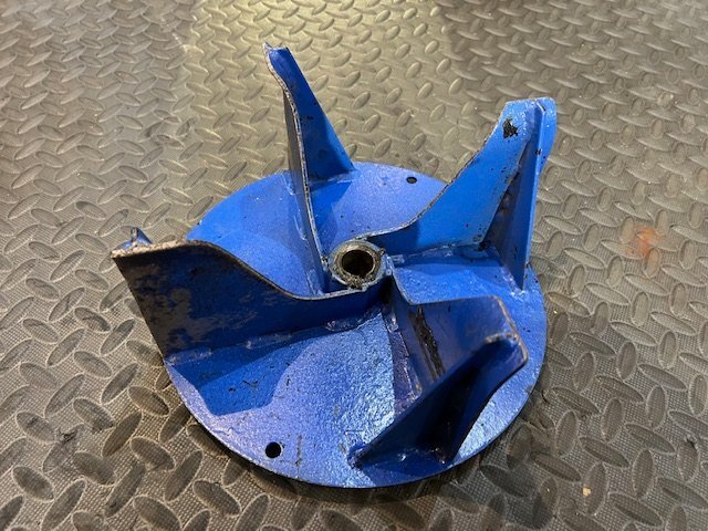 ■スズキ SS555 タービン オーガータービン 実動車より取り外し サビ少ない 程度良好 除雪機部品 札幌発 22BJA0117拍卖