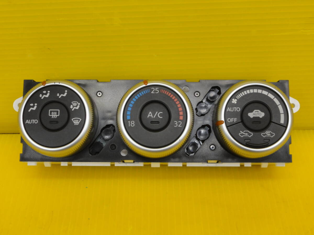 ☆平成18年車 日産 KG11 ブルーバードシルフィ エアコンスイッチ エアコンパネル 27500 EW000 純正 動作OK☆F29380 m拍卖