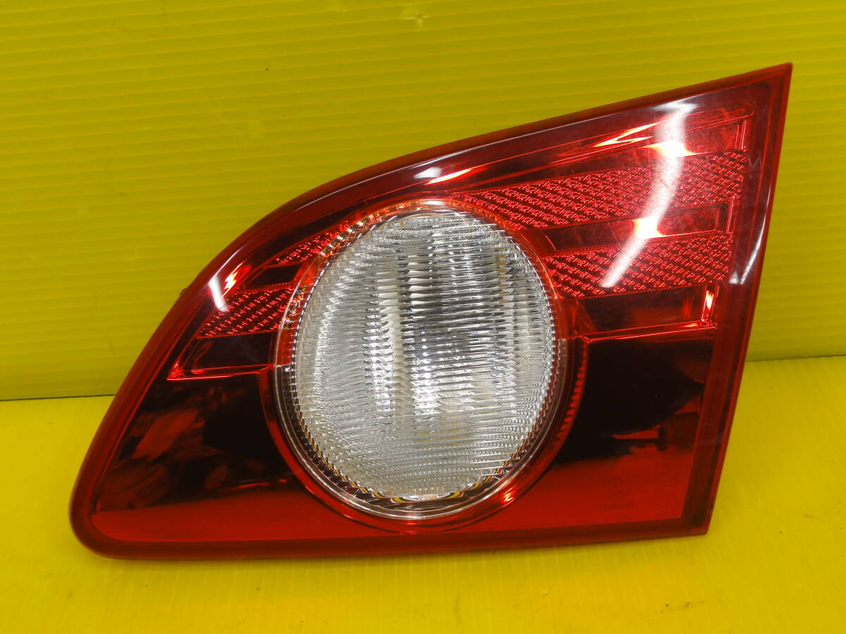 ☆平成18年車 日産 KG11 ブルーバードシルフィ 右 フィニッシャーランプ KOITO 132-63823 純正 点灯OK☆F29389 m拍卖