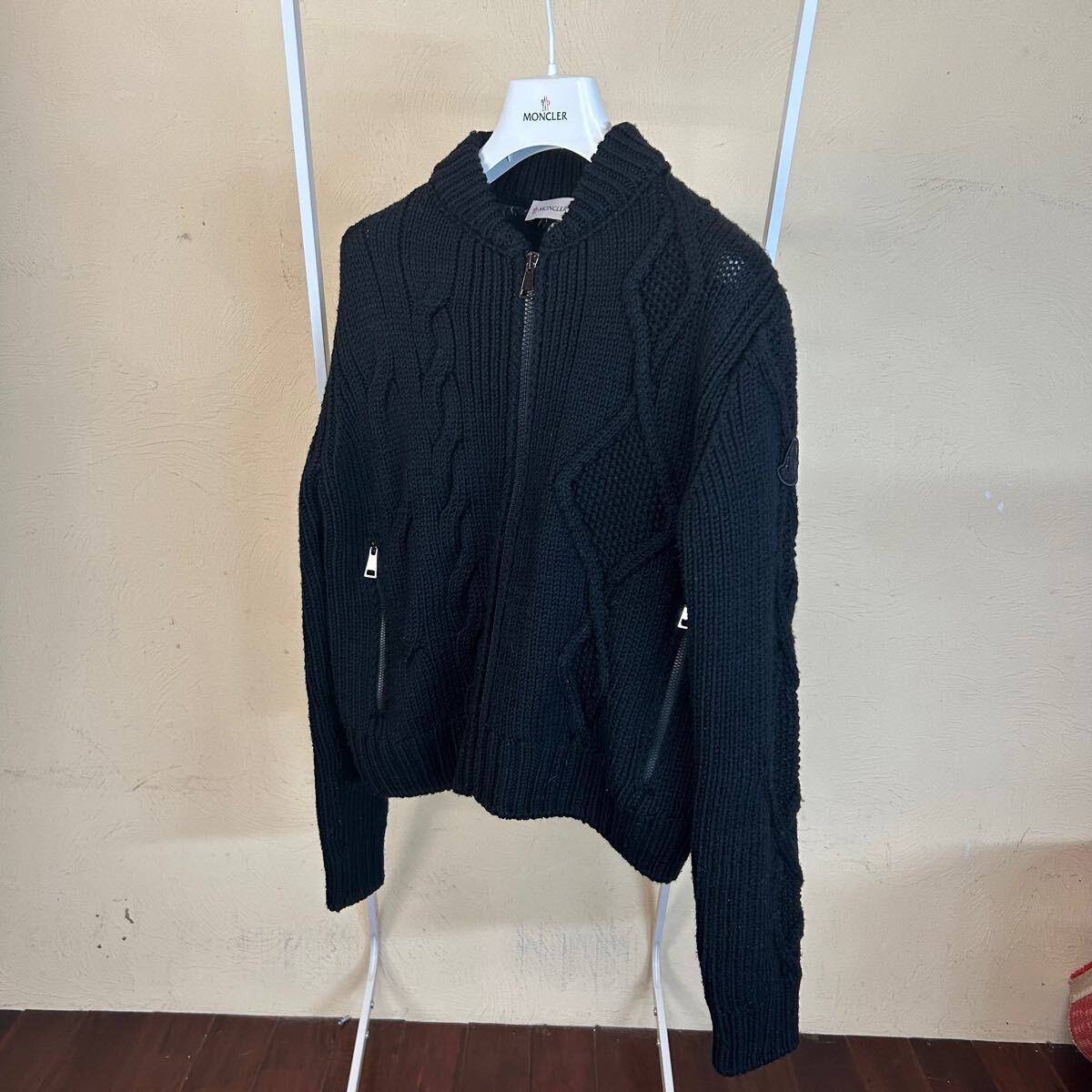 【最新モデル】MONCLER モンクレール ダウンニット ジャケット黒xs 拍卖