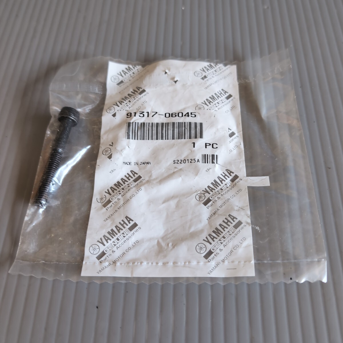 c978 ヤマハ純正 91317-06045 ボルト 未使用 送料込み拍卖