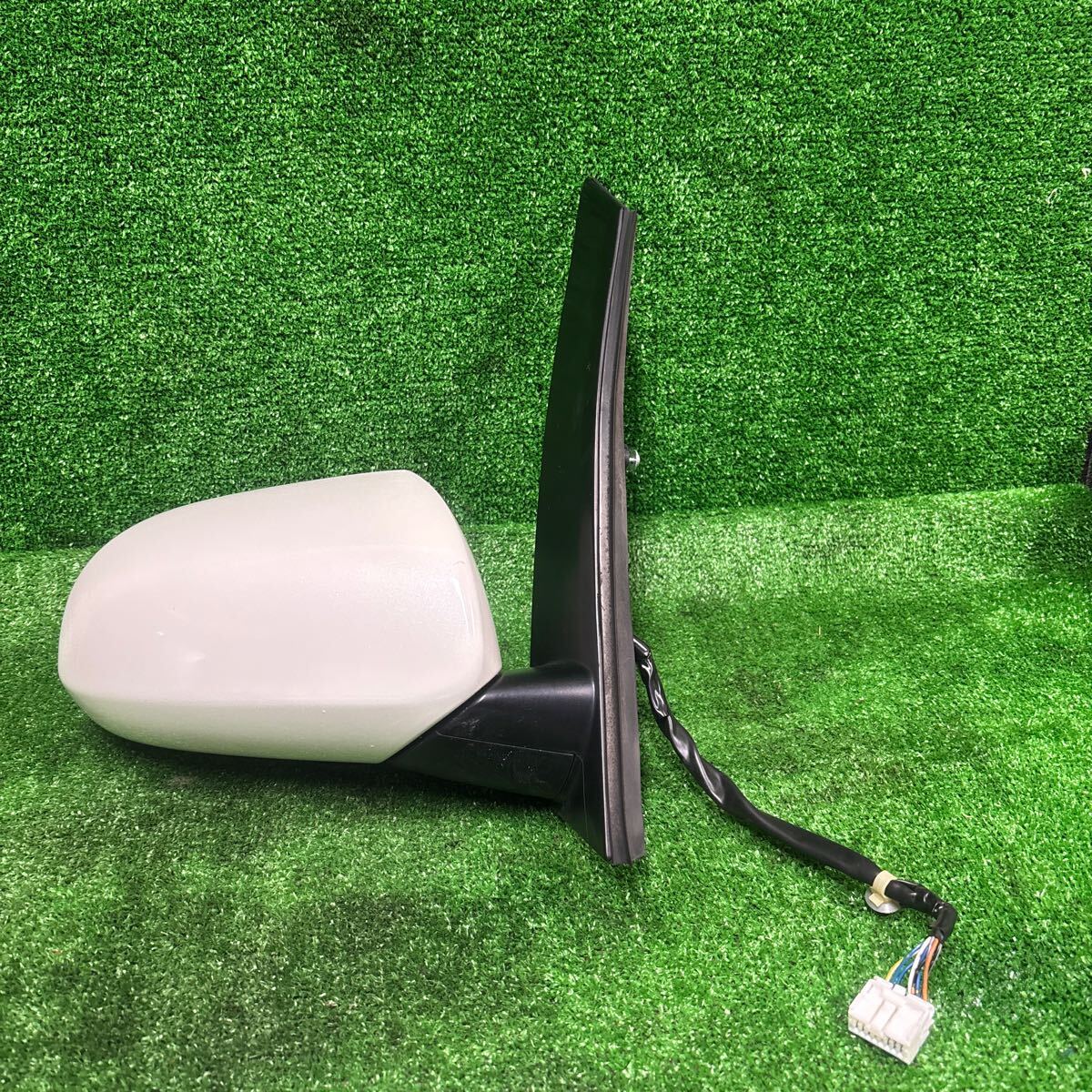 RB2オデッセイ 右ドアミラー 29-5拍卖