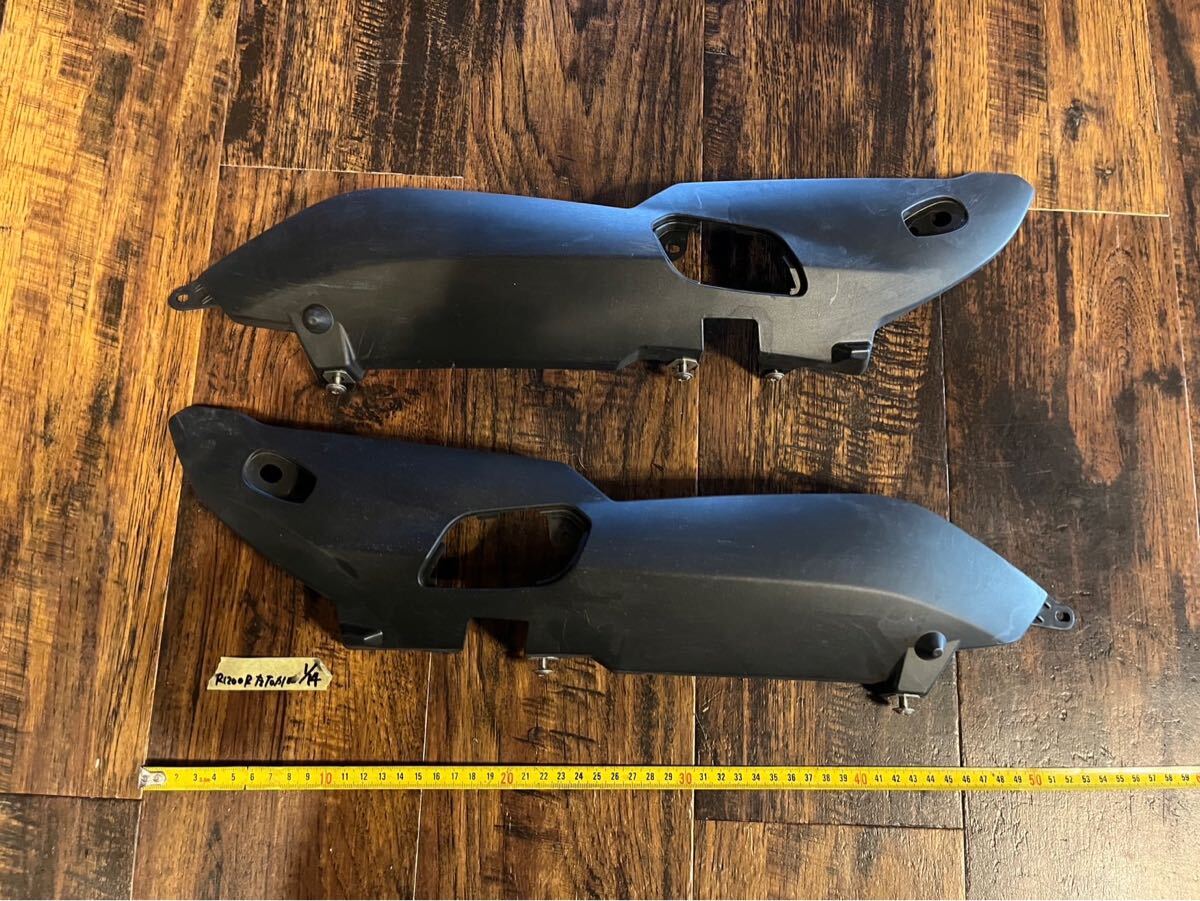 BMW r1200rにて使用!純正左右カバー拍卖
