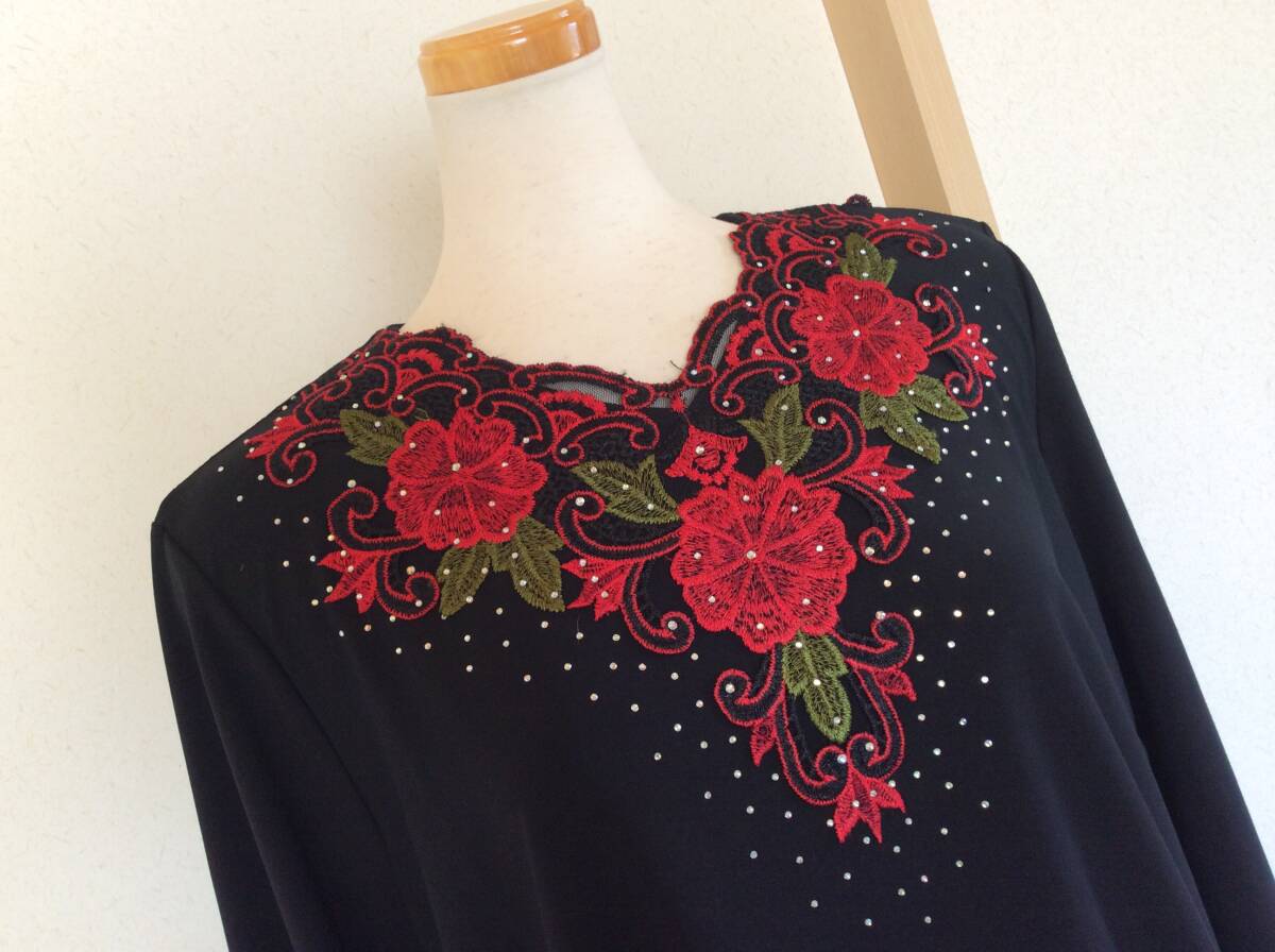 即決未使用 GIANFRANCO FORMICA ジャンフランコ フォルミカ ホテルニューオータニ内ショップ購入 刺繍付黒トップス レタパ込 12000円の品拍卖