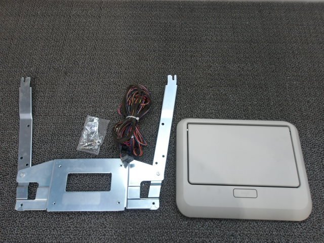 中古 日産 純正オプション CV-RN03J0CJ B8090-89920 11インチ フリップダウンモニター / セレナ HFC26 (棚0044-D206)拍卖