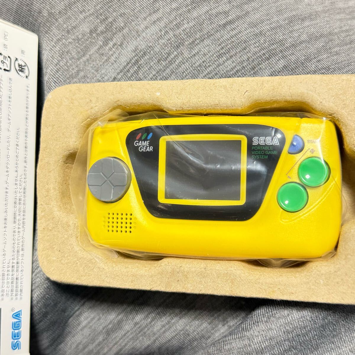 未使用 開封済み 箱に傷みあり GAME GEAR MICRO ゲームギアミクロ イエロー ゲームギア +4 SEGA セガ ゲーム機拍卖