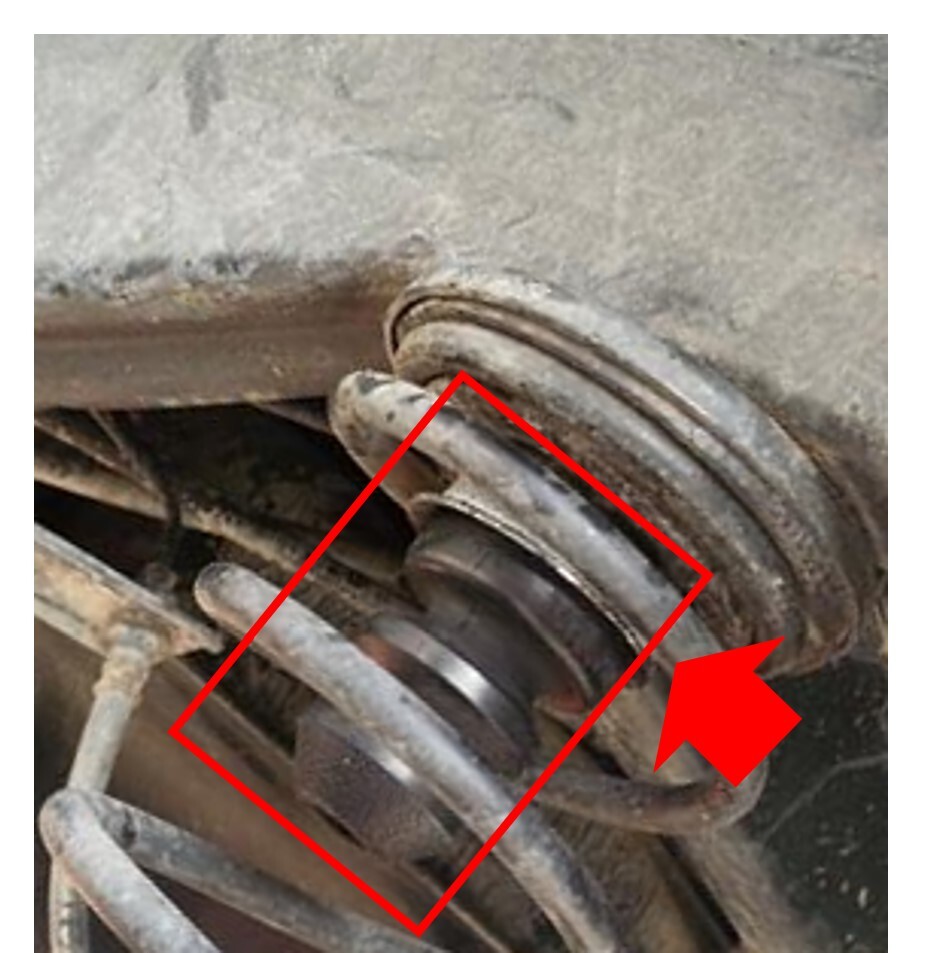 ★新品 未使用 純正部品 三菱 パジェロミニ H58A ミニカ H42A バンプストッパー リヤ サスペンション ロワーアーム 左右セット 希少 レア★拍卖