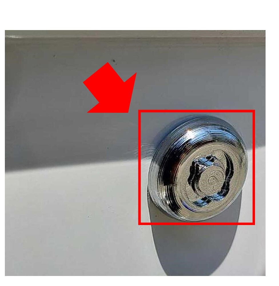 ★新品 未使用 純正部品 トヨタ ハイエース ロックボルト ナンバープレート用 3本入 TOYOTA HIACE マックガード 在庫限り 希少 レア★拍卖