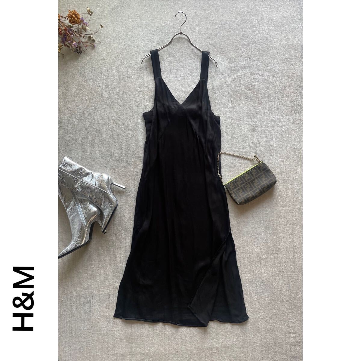 H&M サテンワンピース ロングドレス 黒 ブラック スリット レディース36サイズ 美品 ロングスカート 二次会 パーティー 無地拍卖