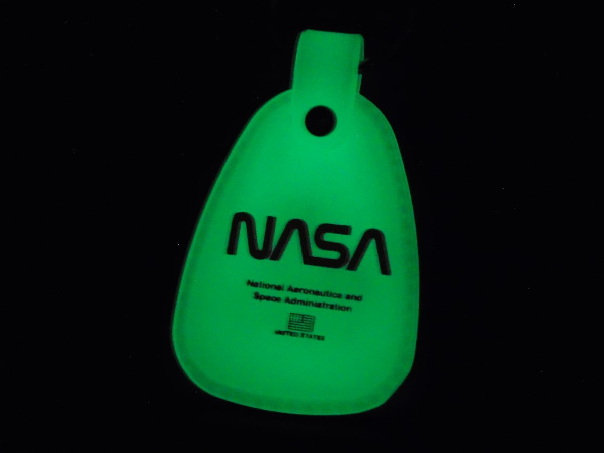 ◆送料\110◆【NASA・アメリカ航空宇宙局】※《蓄光キーリング》 WESTERN SADDLE KEY RING アルテミス計画 キーホルダー拍卖