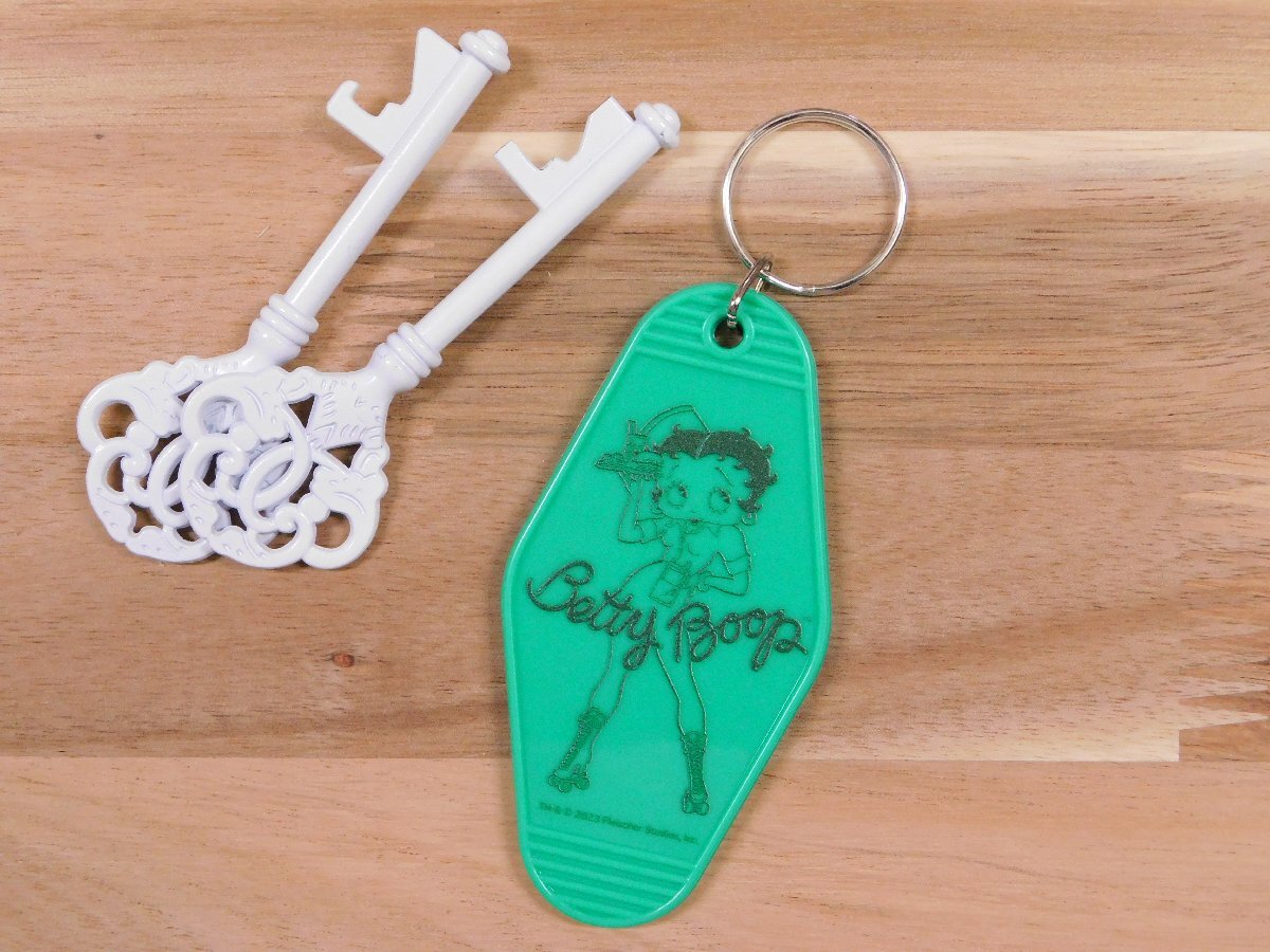 ◆送料\140◆【Betty Boop・ベティちゃん】※《ホテルキーリング / グリーン》 アメリカン雑貨 ホテルキーホルダー拍卖