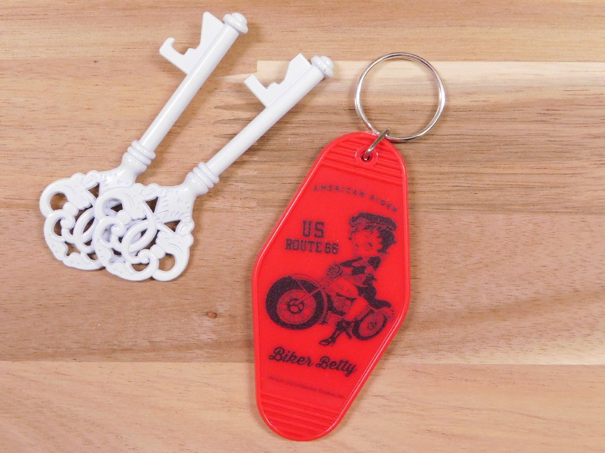 ◆送料\140◆【Betty Boop・ベティちゃん】※《ホテルキーリング / レッド》 アメリカン雑貨 ホテルキーホルダー拍卖