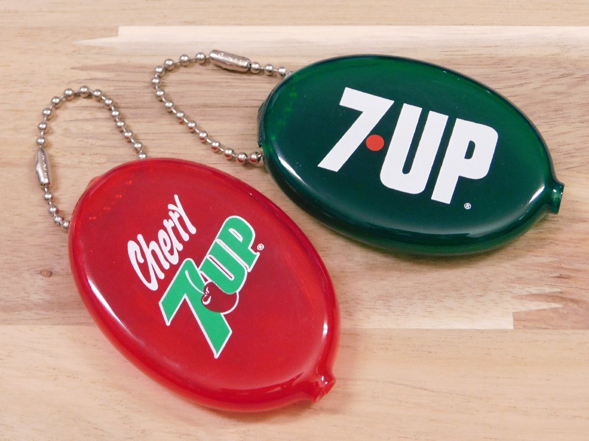 送料¥185【 7UP・セブンアップ】※《ラバーコインケース 2個セット・グリーン / レッド》 小銭入れ アメリカン雑貨拍卖