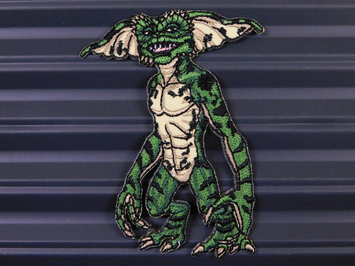 ◆送料\110◆【Gremlins・グレムリン モグワイ】※《アイロン刺繍ワッペン》 アメリカン雑貨 刺繍ワッペン アイロンワッペン拍卖