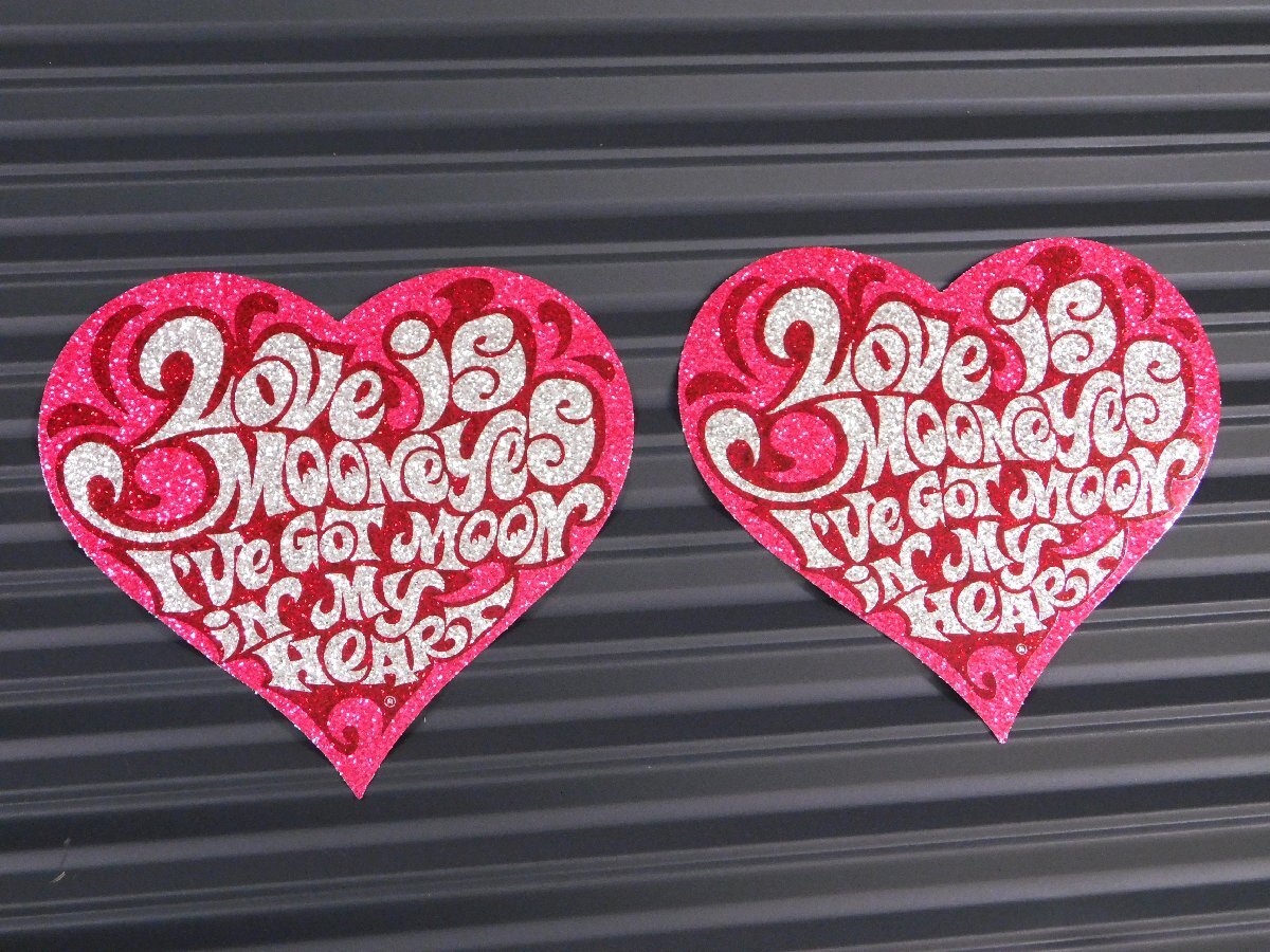◆送料\140◆【MOONEYES・ムーンアイズ】※《Love is MOONEYESステッカー・レッド / 2枚セット》 DM080RD メタルフレーク拍卖