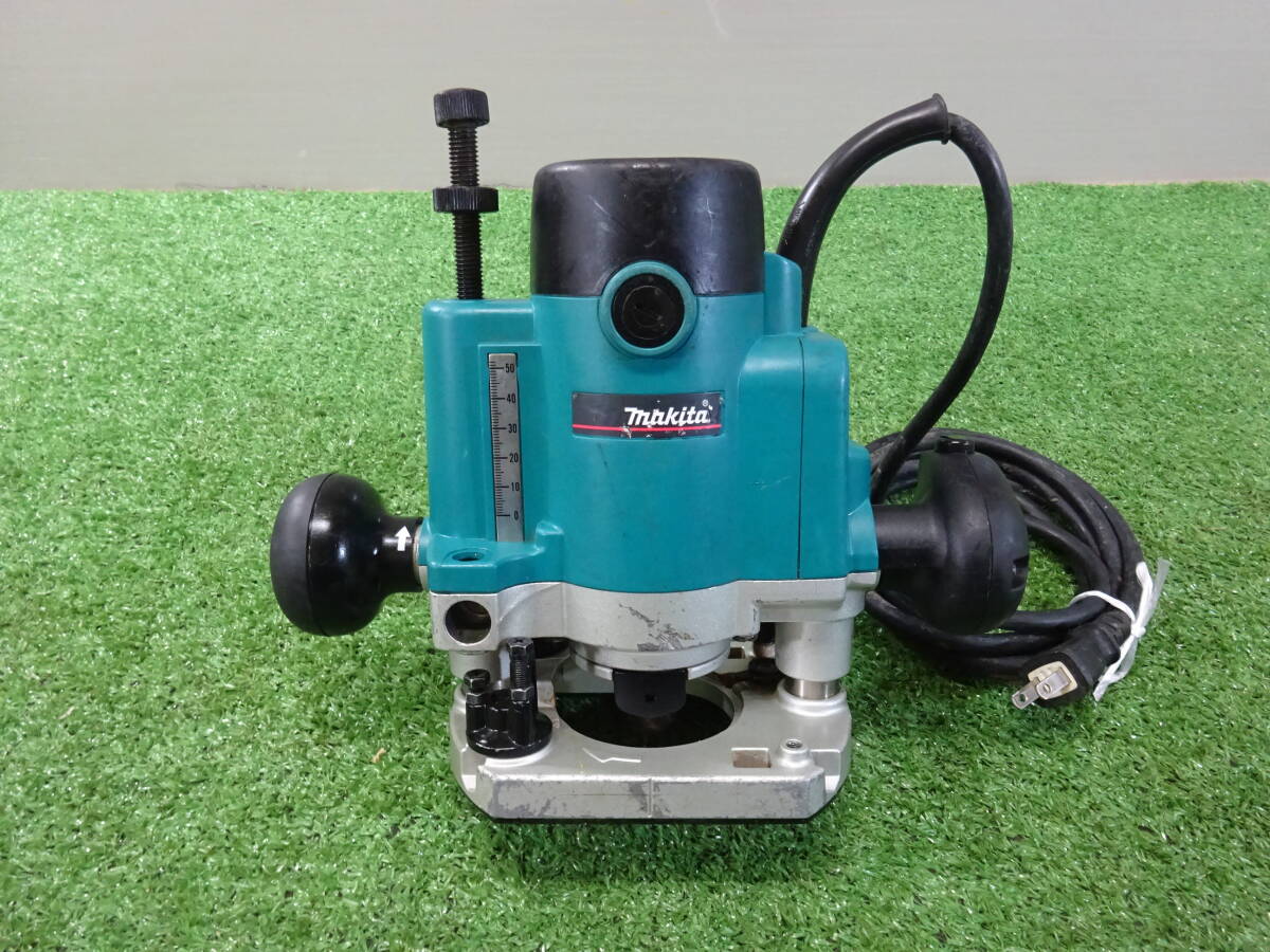 O【makita】工具 マキタ 8mm ルータ RP0910 100V 溝切り 面取り 中古品拍卖