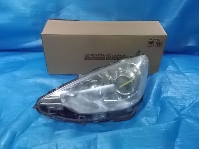 アクア NHP10 前期 ハロゲン 左 ヘッドライト №ZTA50142拍卖